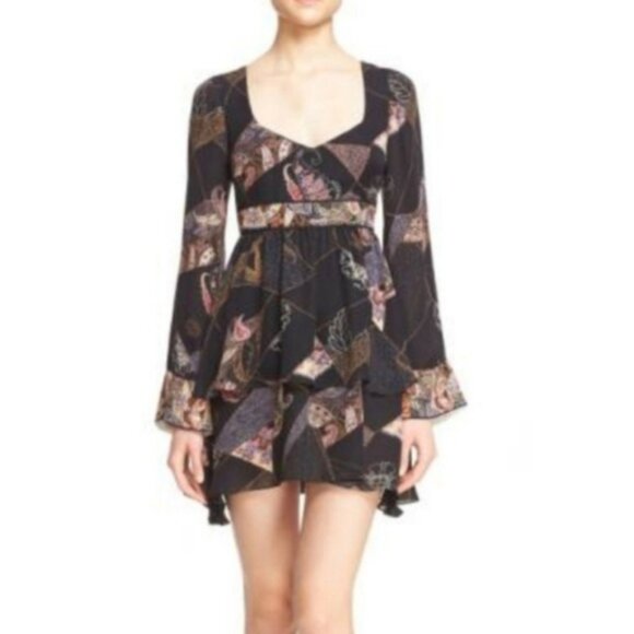 Elizabeth and James Dresses & Skirts - NWT Elizabeth and James Silk Patchwork Mini Dress
